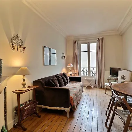 The Marais - Francs Bourgeois - 4th *